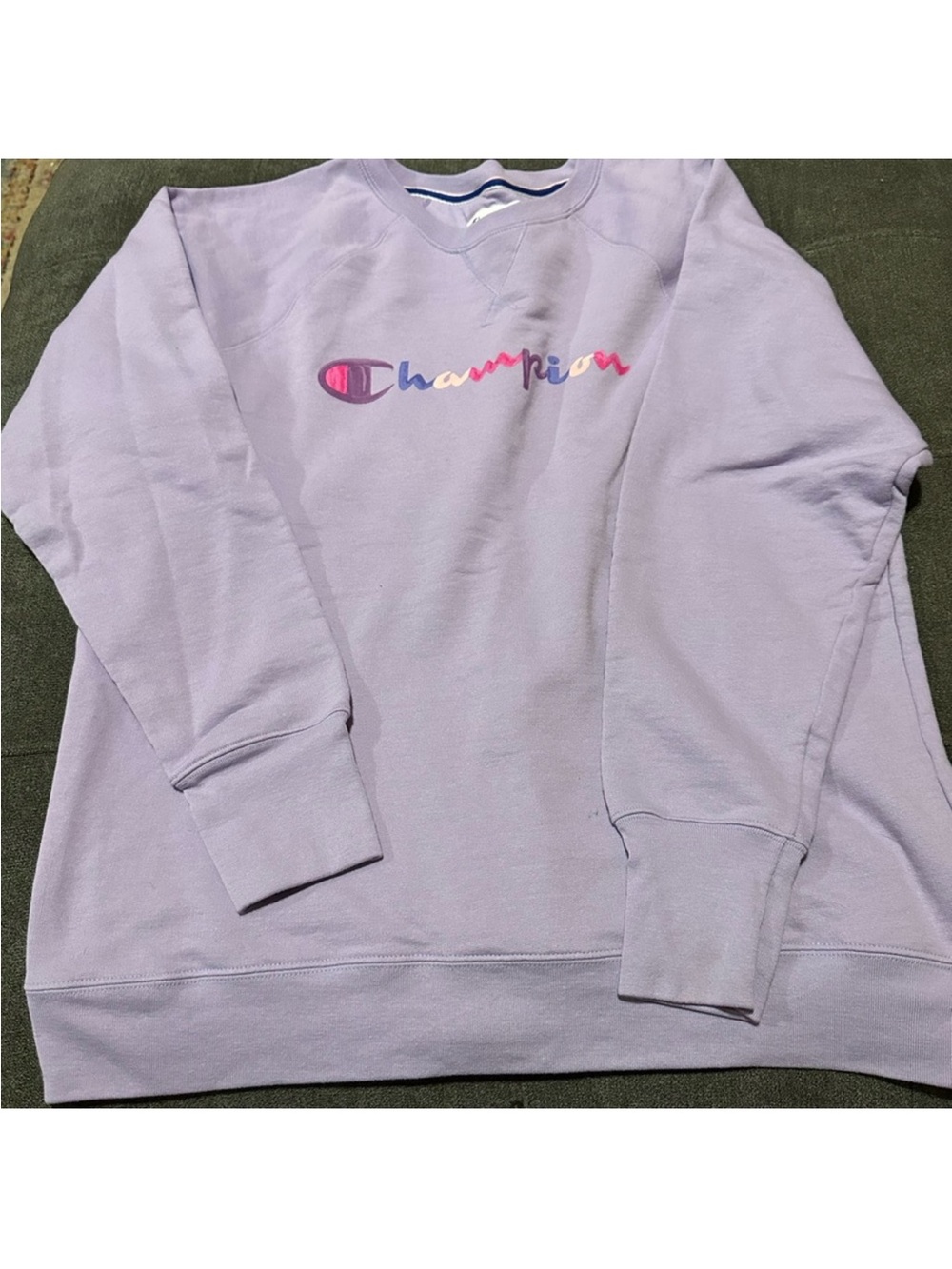 Champion Lavender Crewneck Sweatshirt with Multicolor Logo. Size 2X